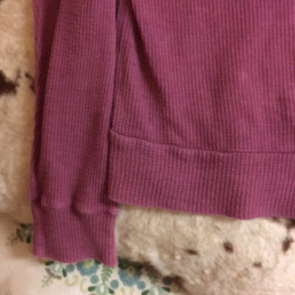 So Cute On! The Clas-sic Long Sleeve Mustache Top! - Picture 8 of 8